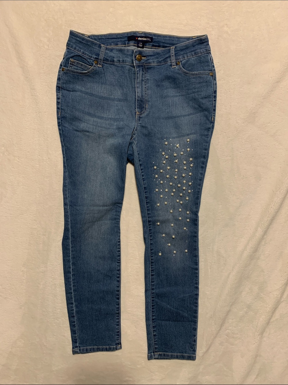 Denim 24/7 Jeans  pearls on the leg 12W